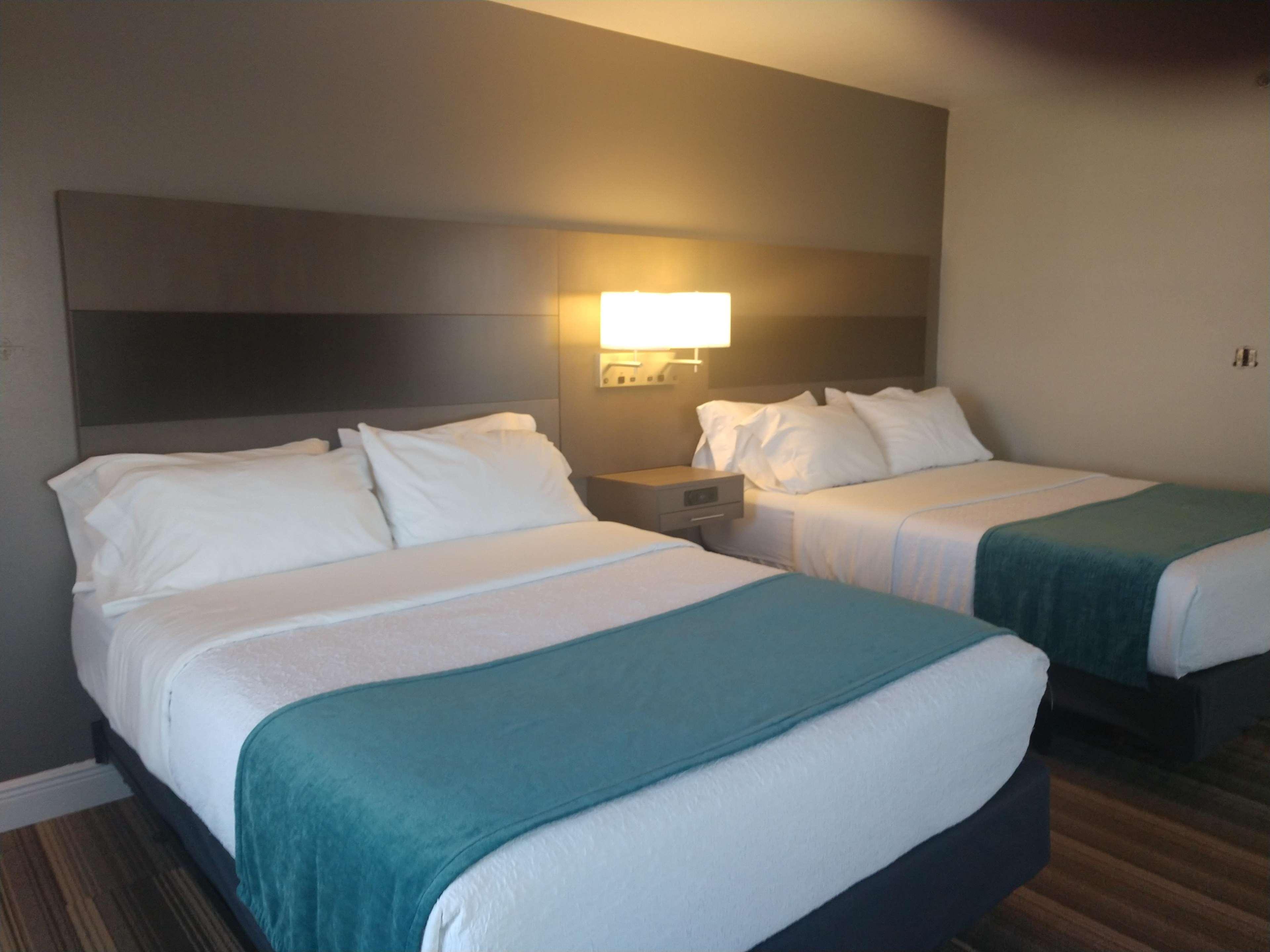 Best Western Casula Motor Inn Bagian luar foto