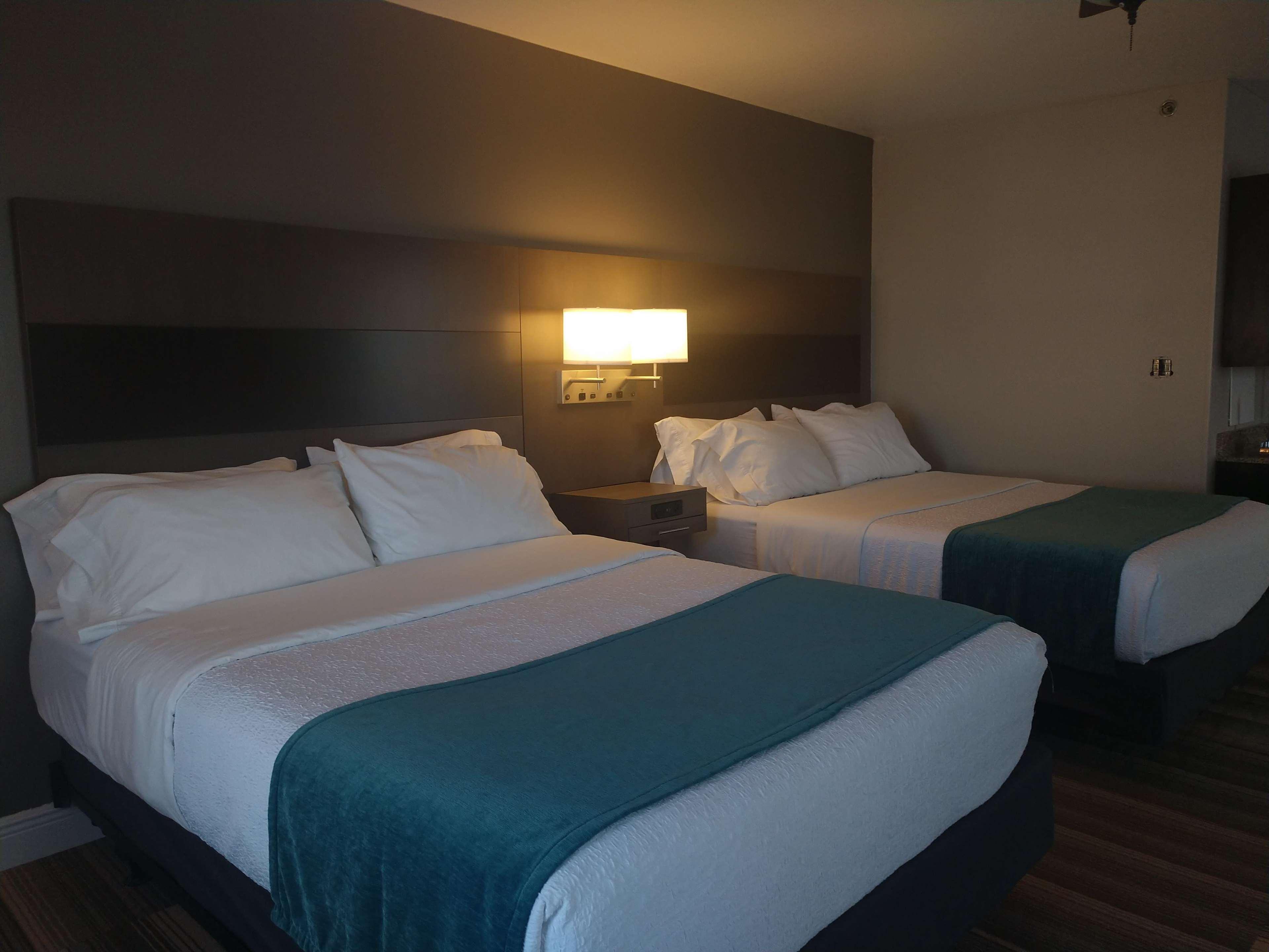 Best Western Casula Motor Inn Bagian luar foto