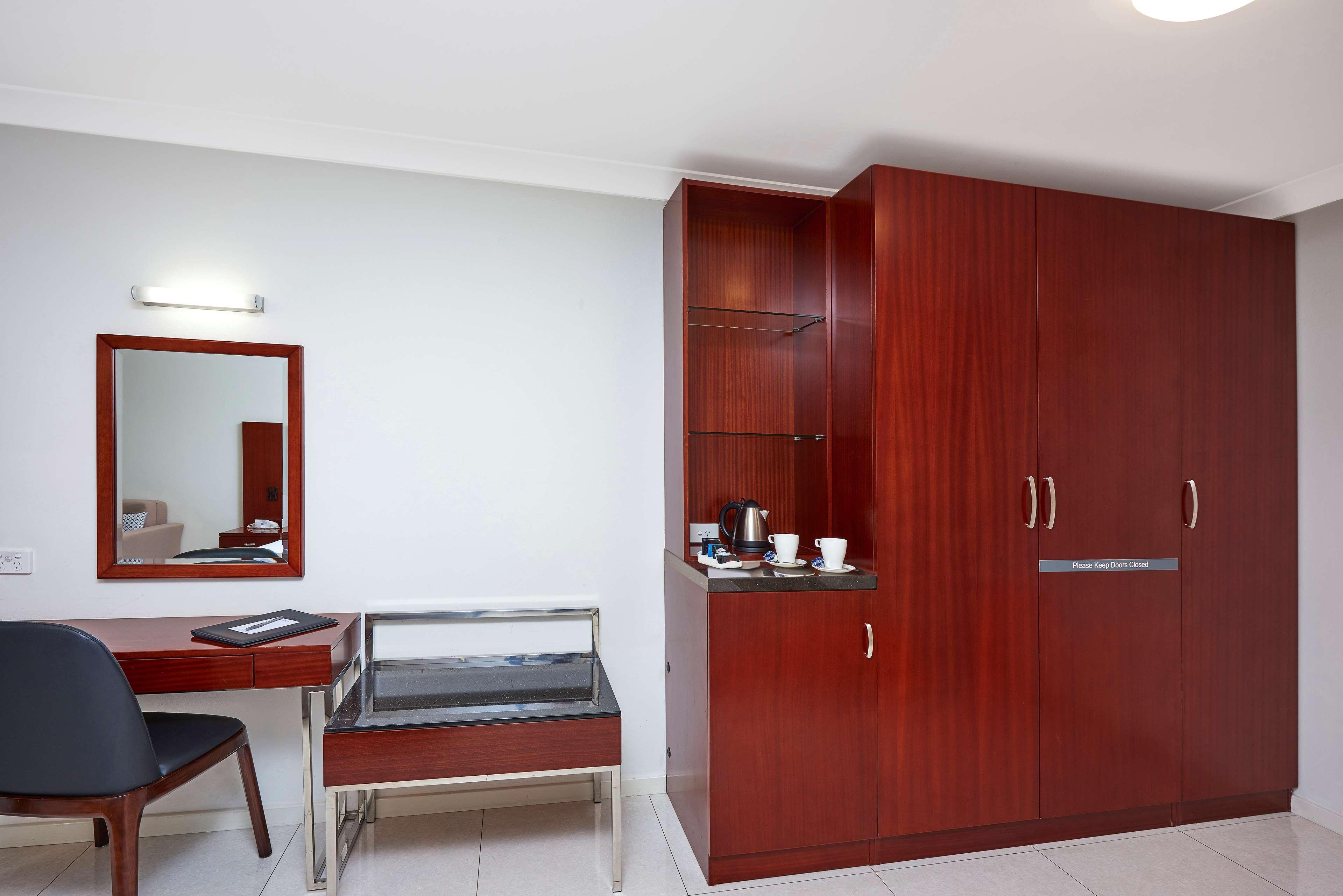 Best Western Casula Motor Inn Bagian luar foto