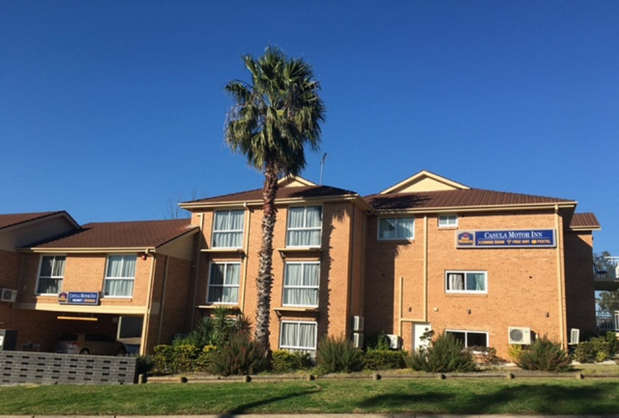 Best Western Casula Motor Inn Bagian luar foto