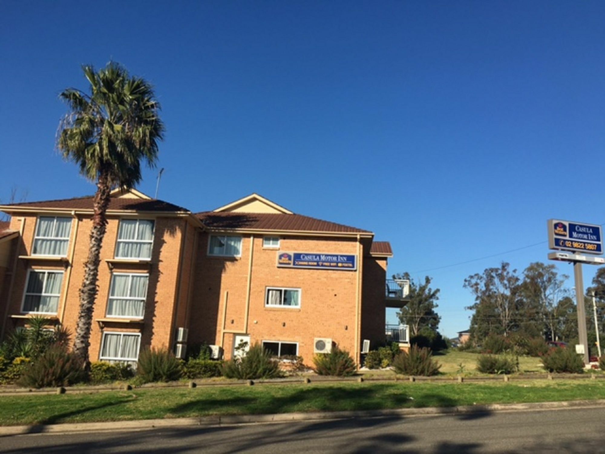 Best Western Casula Motor Inn Bagian luar foto