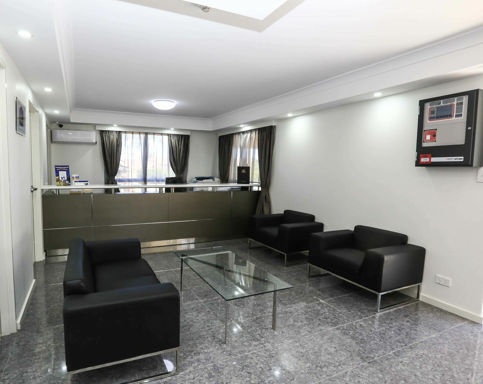 Best Western Casula Motor Inn Bagian luar foto