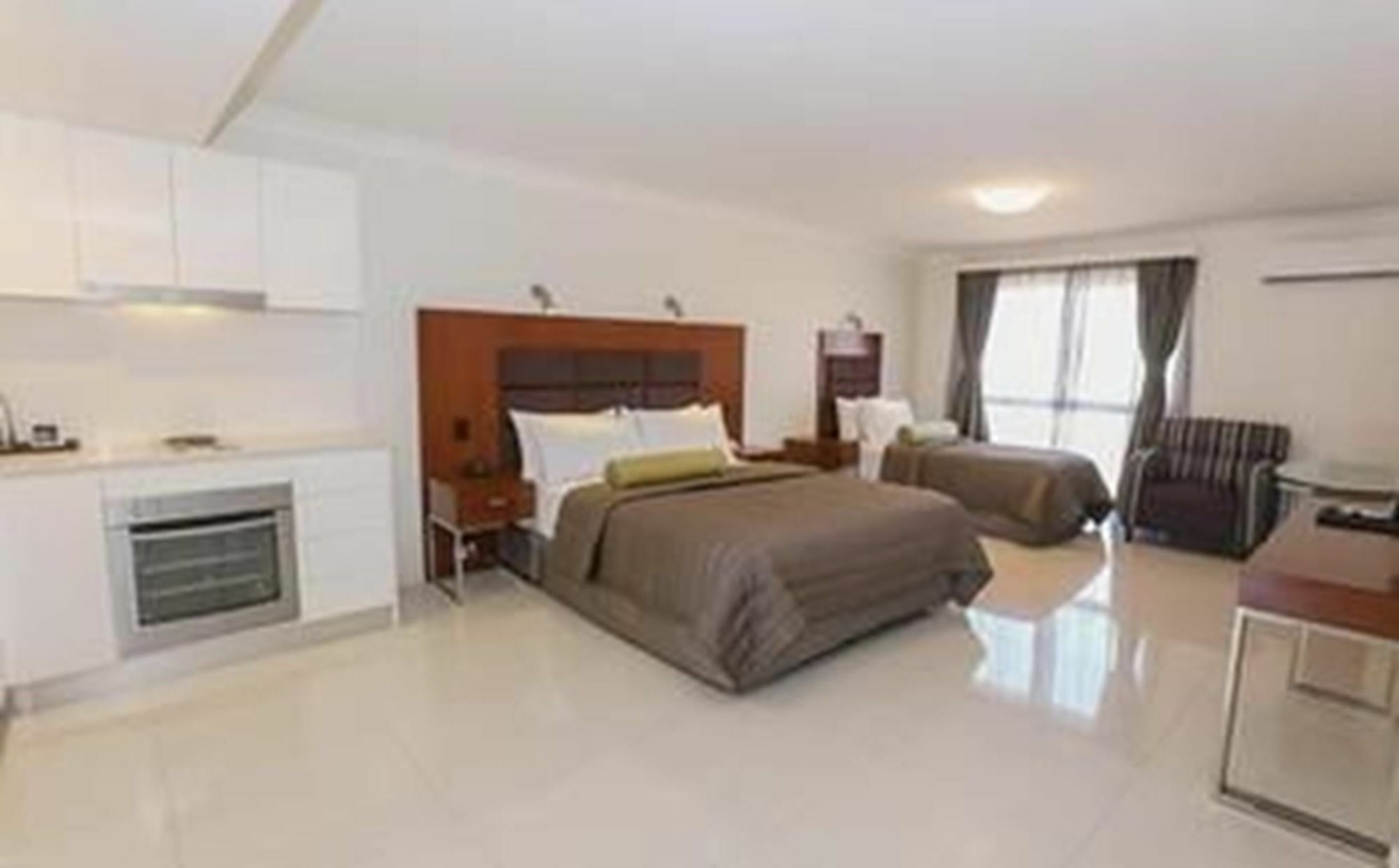Best Western Casula Motor Inn Bagian luar foto