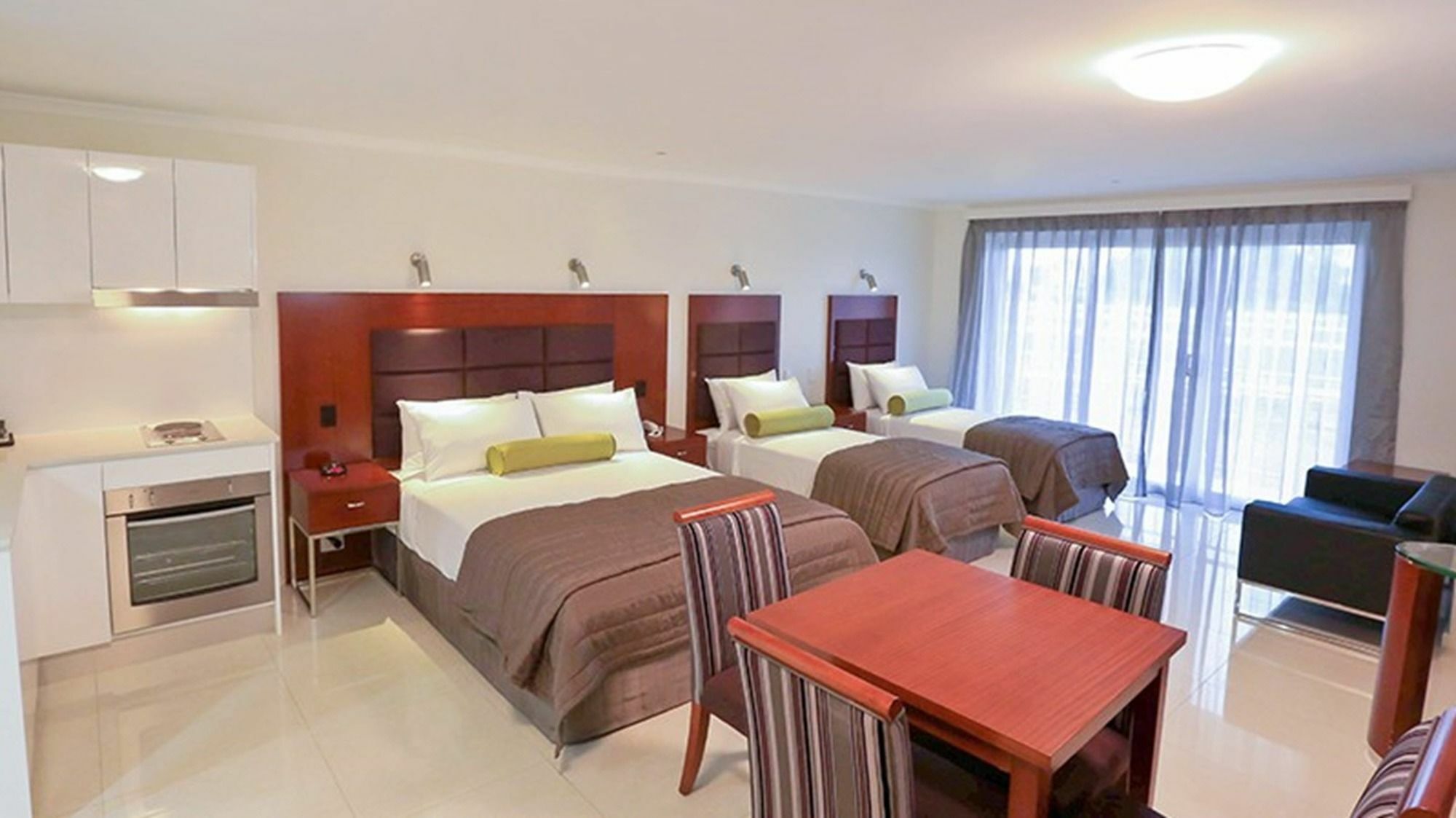Best Western Casula Motor Inn Bagian luar foto