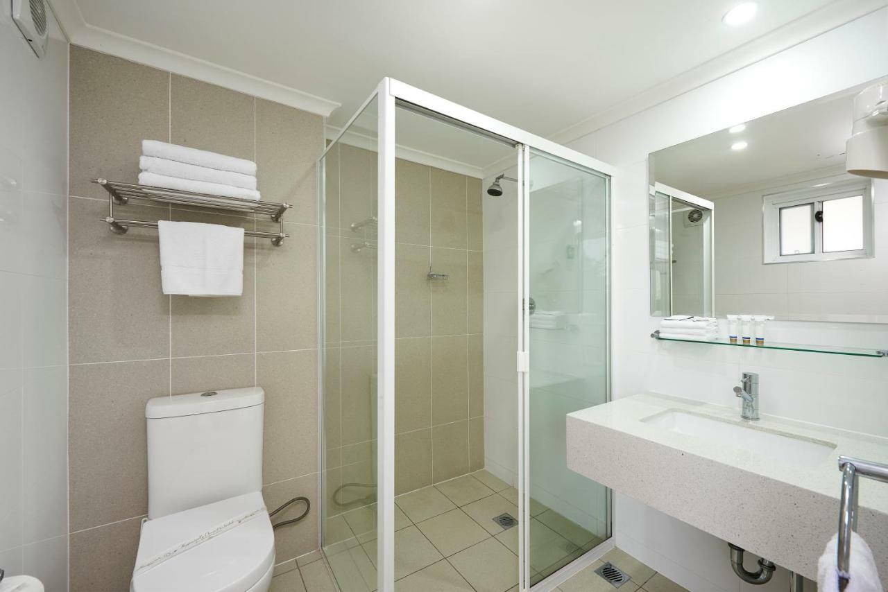 Best Western Casula Motor Inn Bagian luar foto